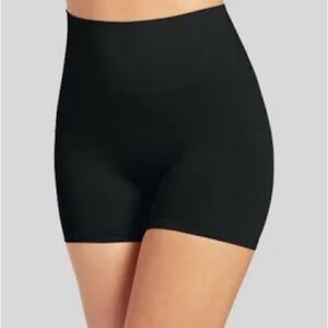 *JOCKEY* Black Slimming Athletic Shorts NWT Size Medium